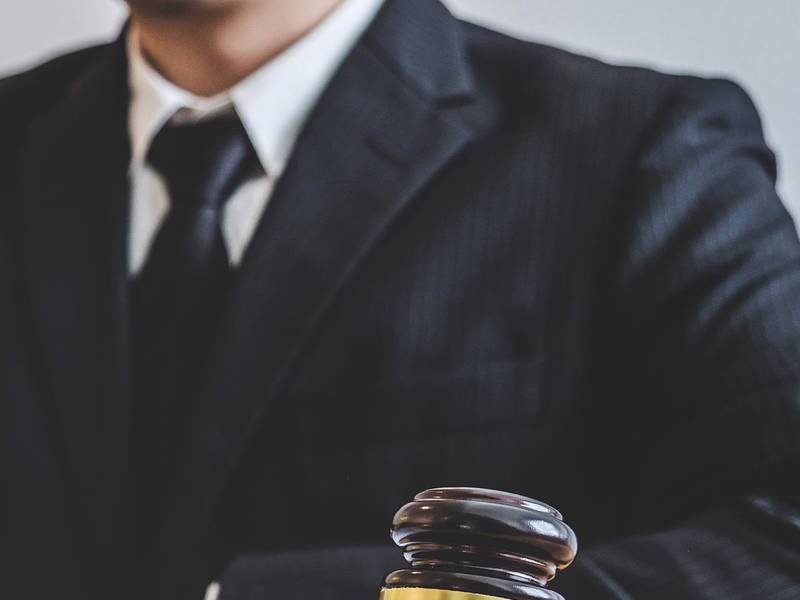 深圳房产律师解读：一房二卖，高额赔款背后的法律警示